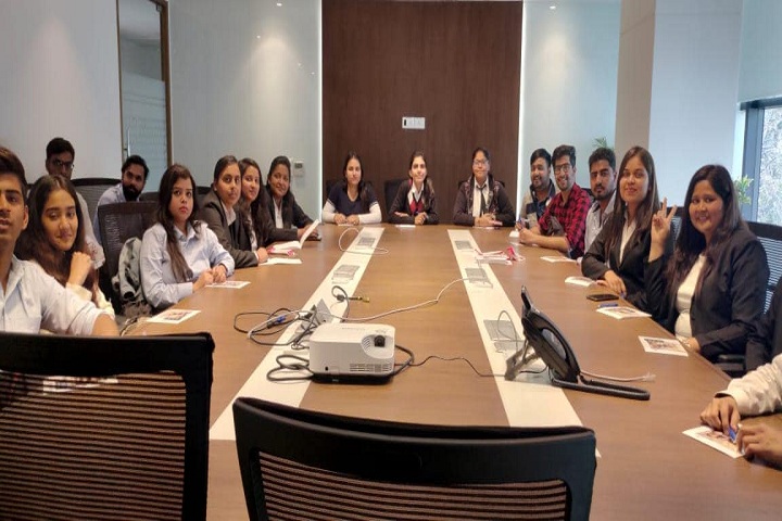 https://cache.careers360.mobi/media/colleges/social-media/media-gallery/4395/2021/7/26/Conference room of Global Institute of Technology and Management Gurgaon_Others.jpg